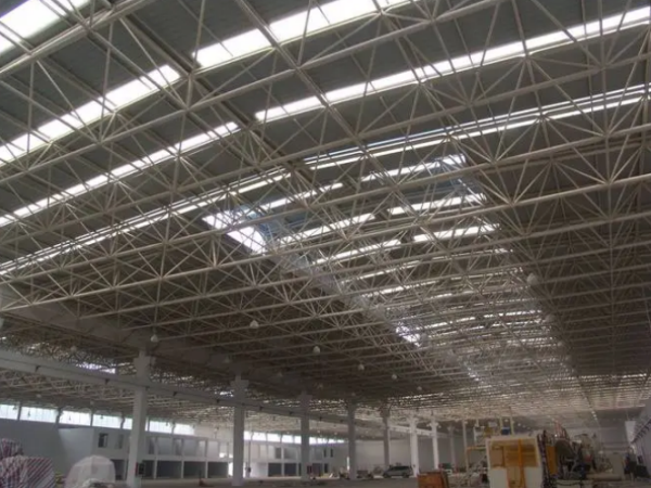 万源网架工程施工中需要注意哪些事项？