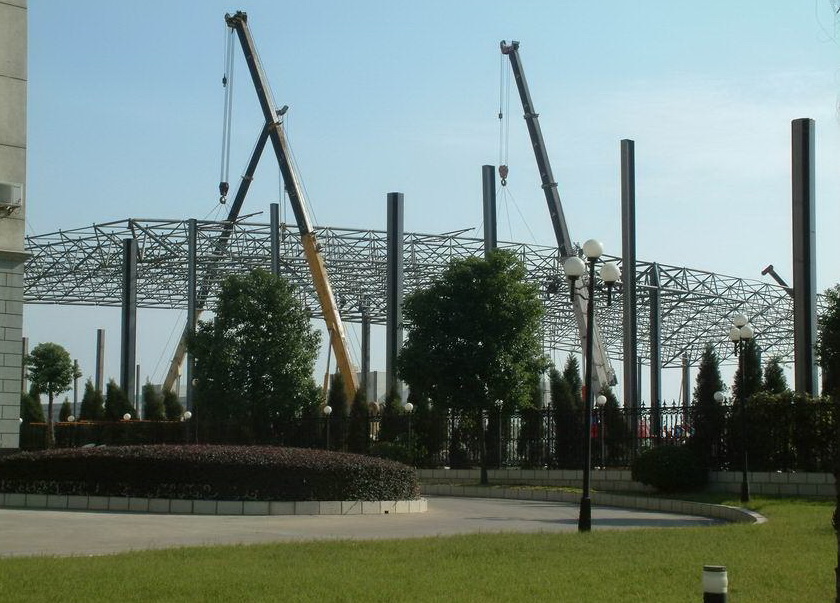 万源加油站罩棚网架