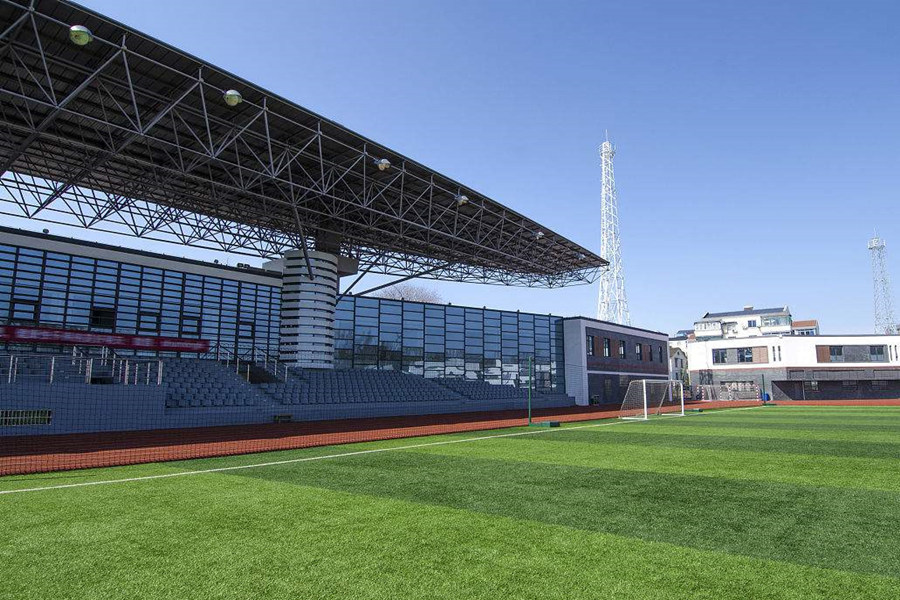 万源体育场看台网架工程